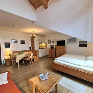 Montana Haus, B20 Apartment