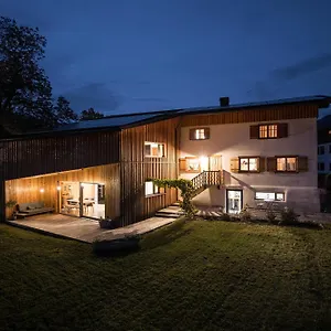 Lexar Hüs Apartment